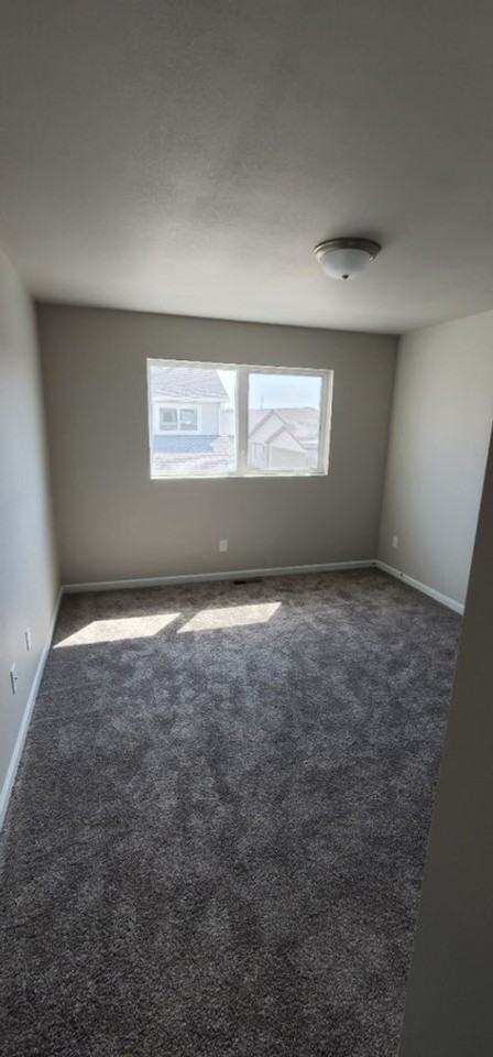 3312 Kenner Loop - Photo 4 of 15