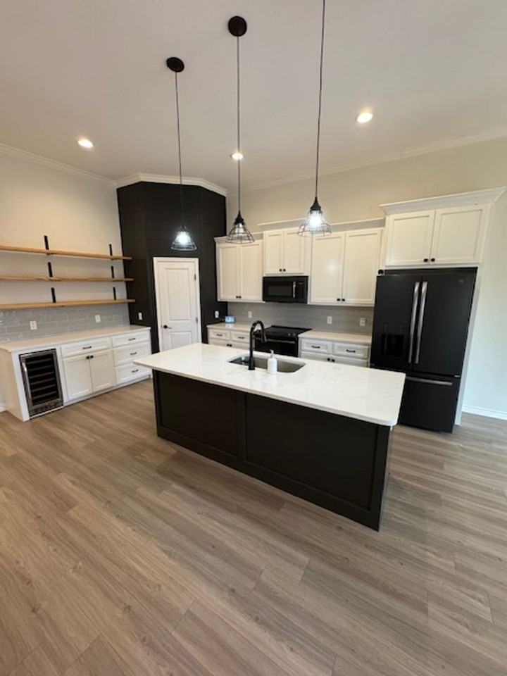 3009 Legacy Ln - Photo 5 of 24