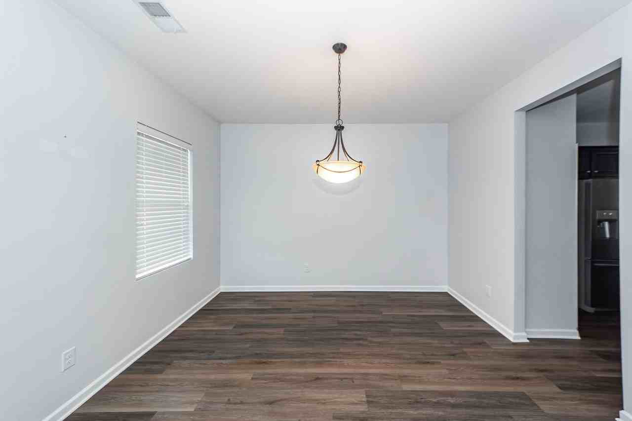 245 Decatur Drive - Photo 4 of 50