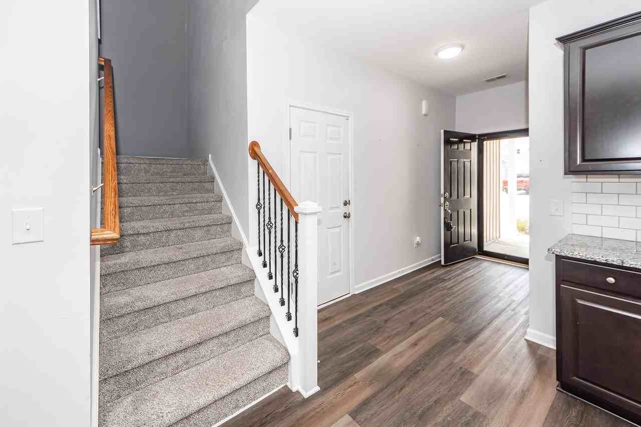 245 Decatur Drive - Photo 7 of 50