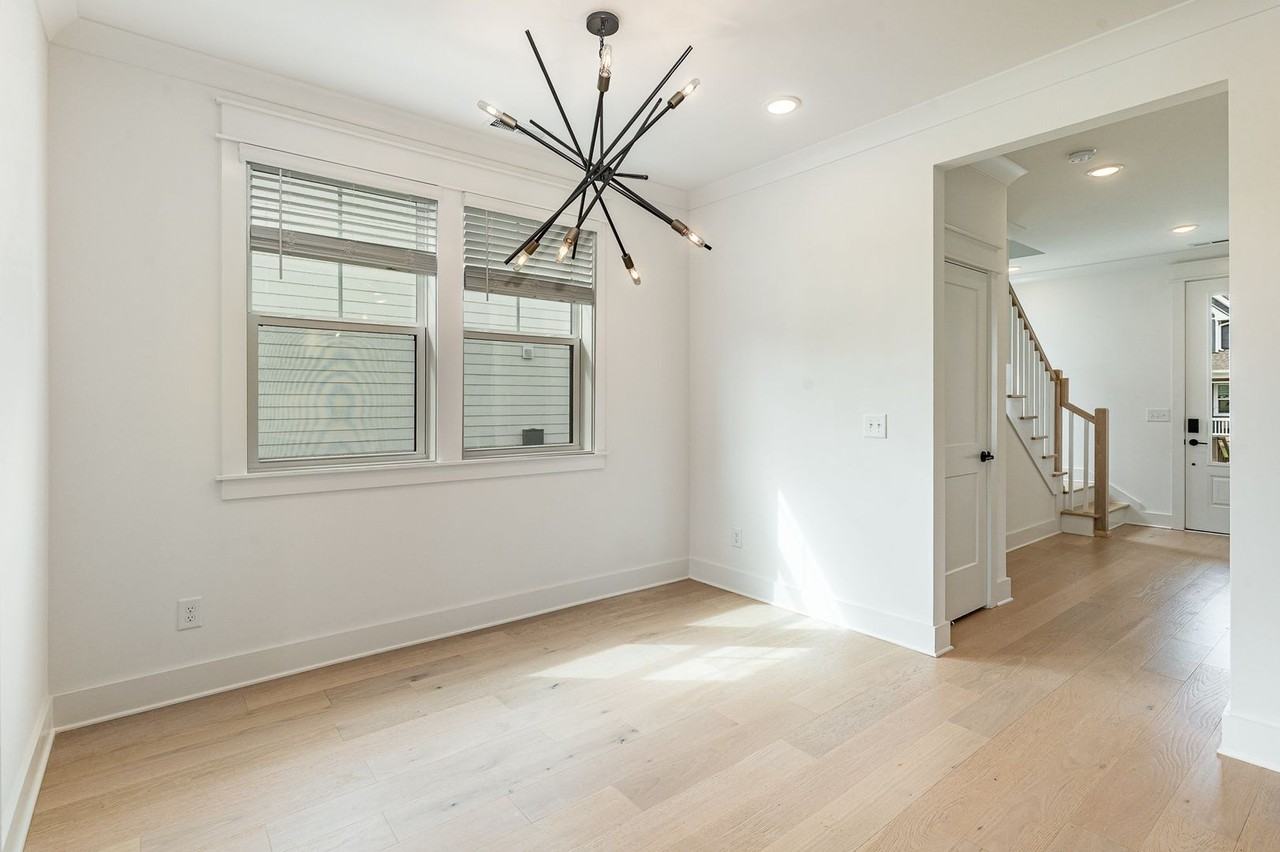 704 Caraway Ln - Photo 3 of 15