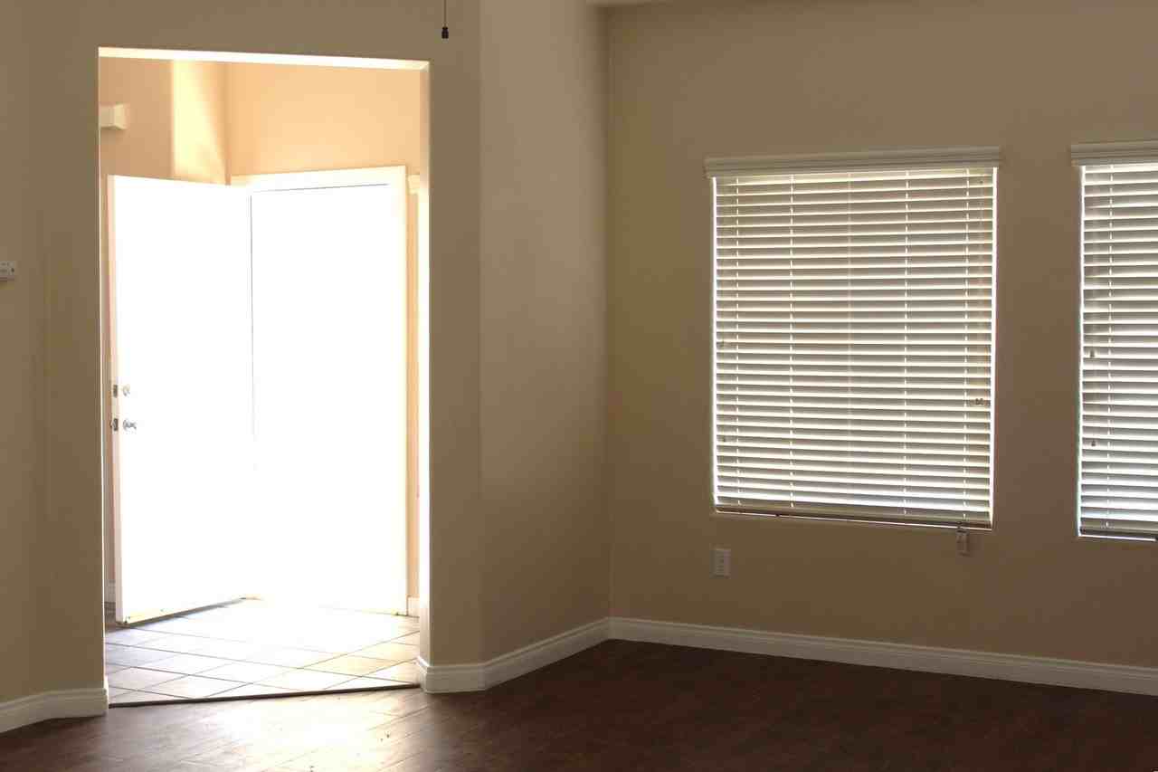 6011 Shangri La Ln - Photo 2 of 22