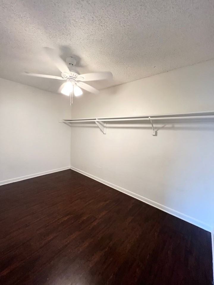 ARLINGTON 2 - Photo 6 of 10