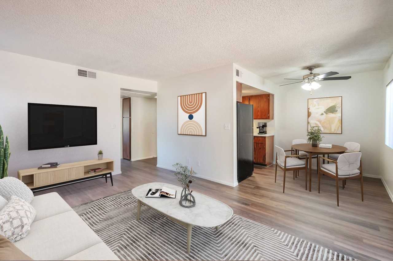 Hidden Glen - Photo 3 of 10