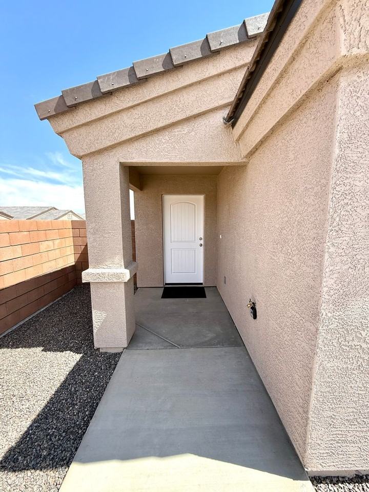 732 Vista Grande Dr - Photo 4 of 46