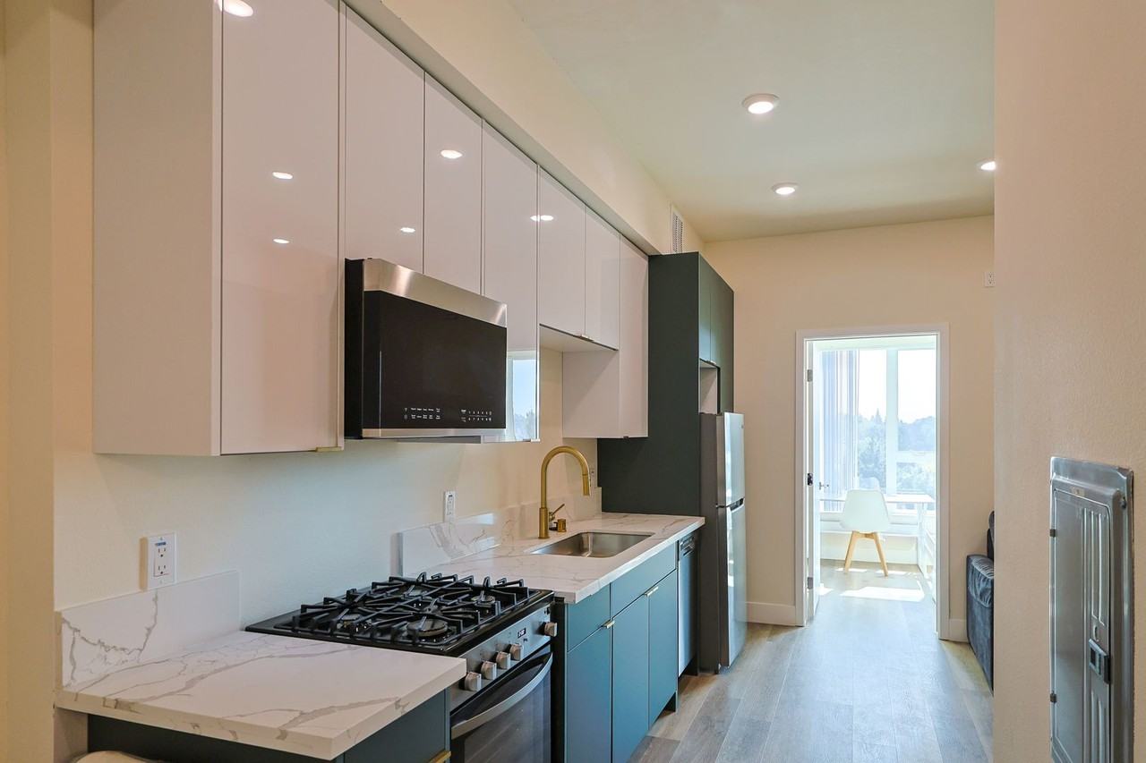 Orion 1317 Jefferson - Photo 5 of 33