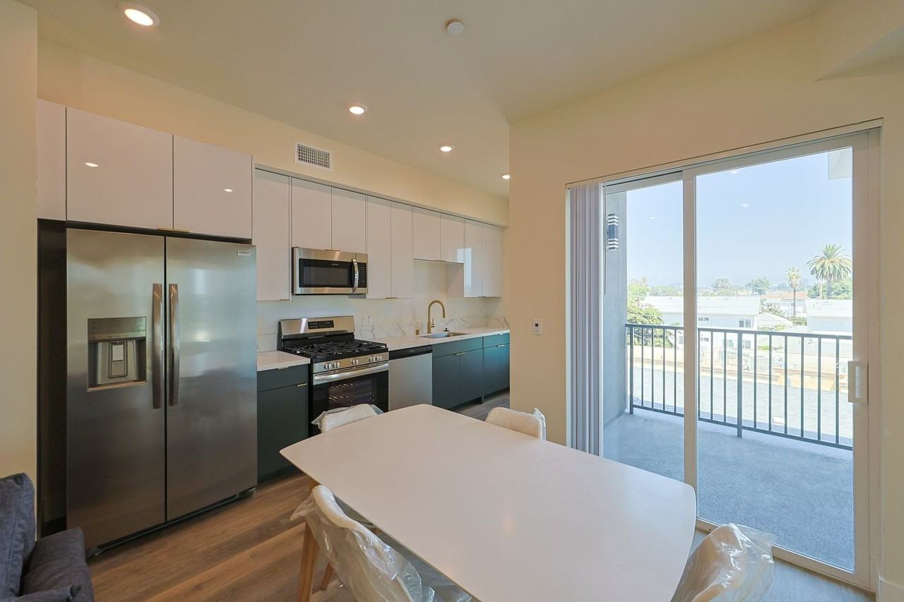 Orion 1317 Jefferson - Photo 3 of 23
