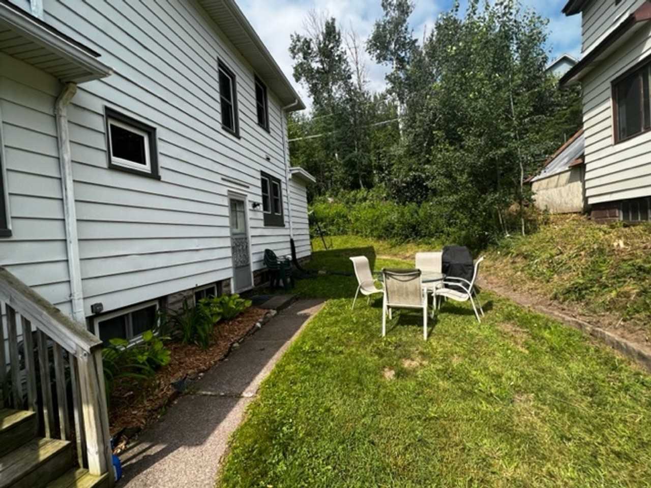 1421 Belmont Rd - Photo 4 of 19