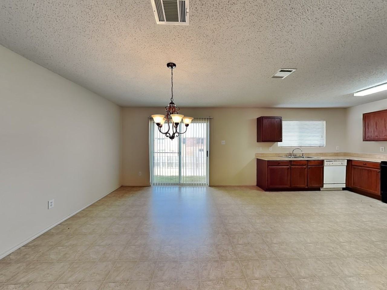 905 Dove Meadows Dr - Photo 7 of 18