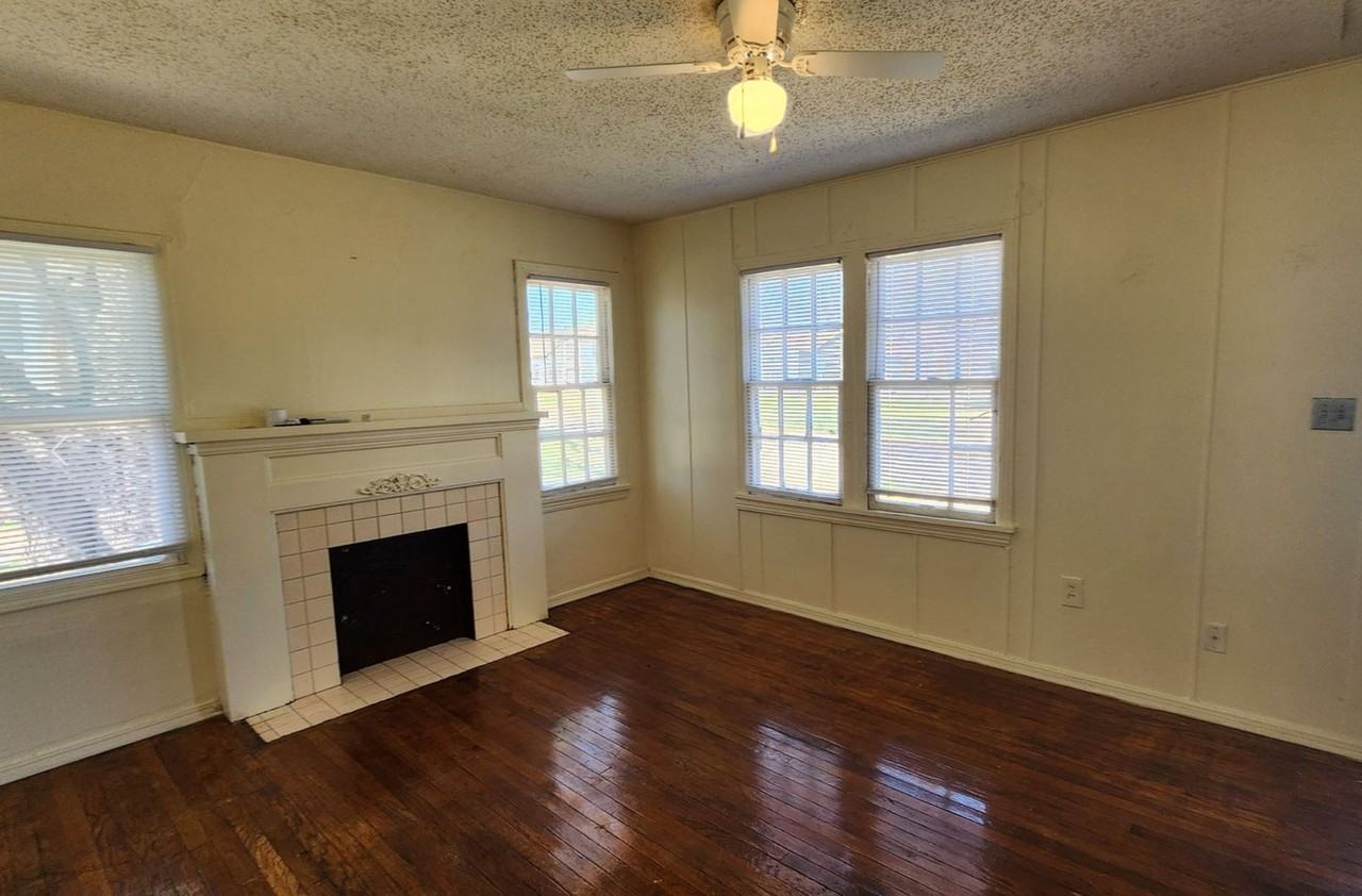2136 Nw 32nd St - Photo 5 of 20