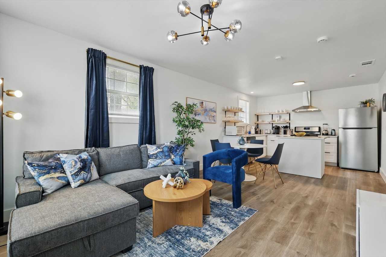 3015 Chihuahua Ave #NA - Photo 3 of 32