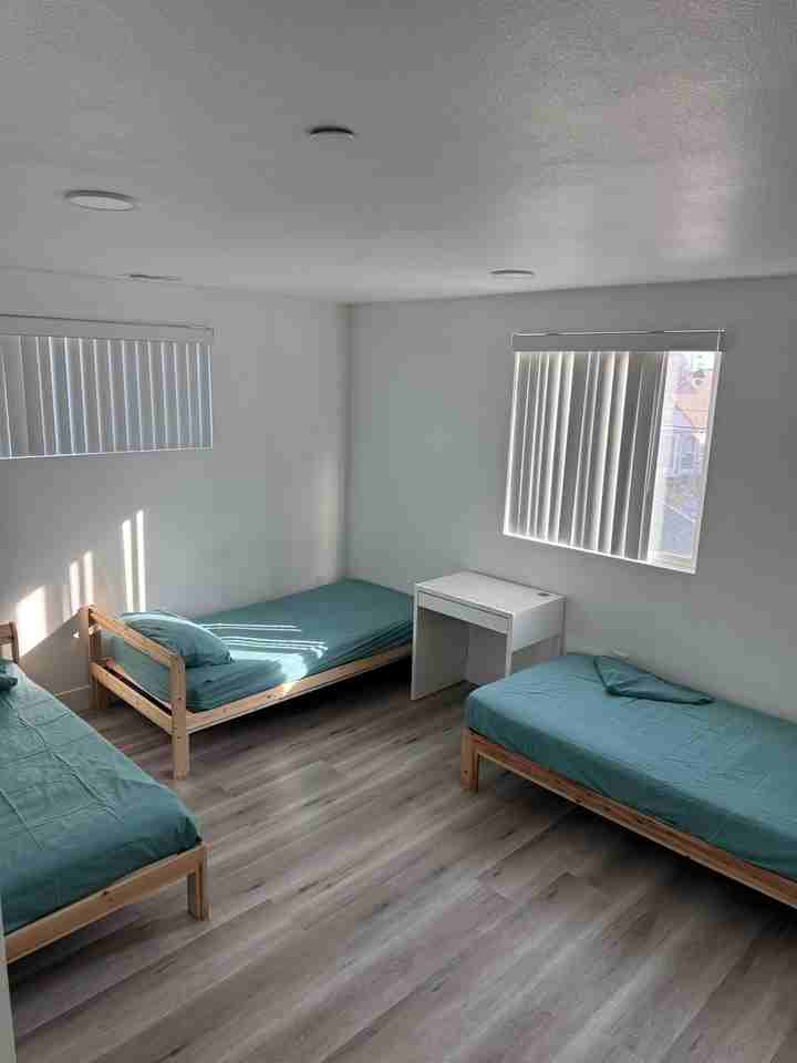 217 E 29th St - Photo 2 of 8