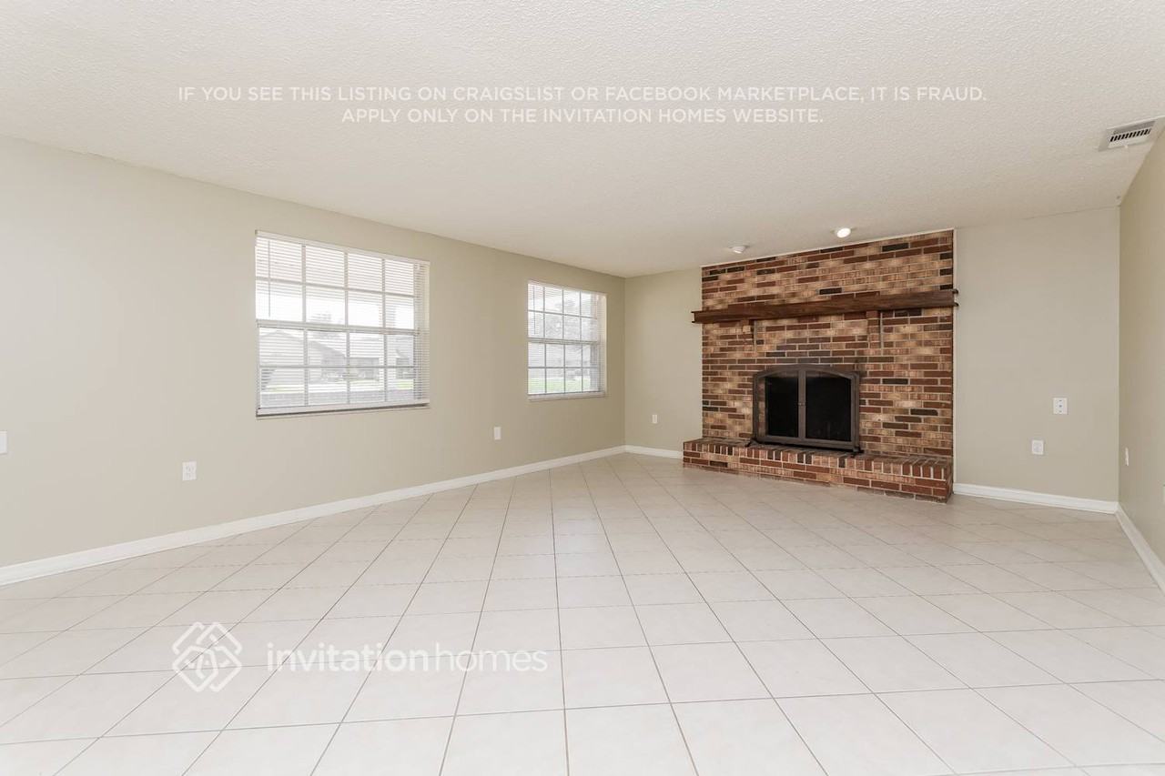 2805 Winterset Park - Photo 7 of 12