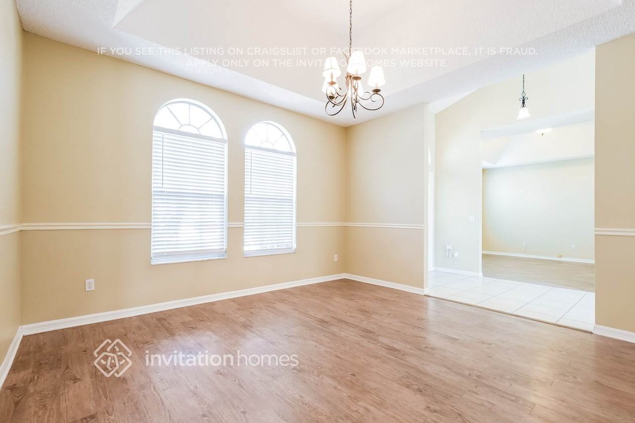 13697 Crystal River Dr - Photo 5 of 18
