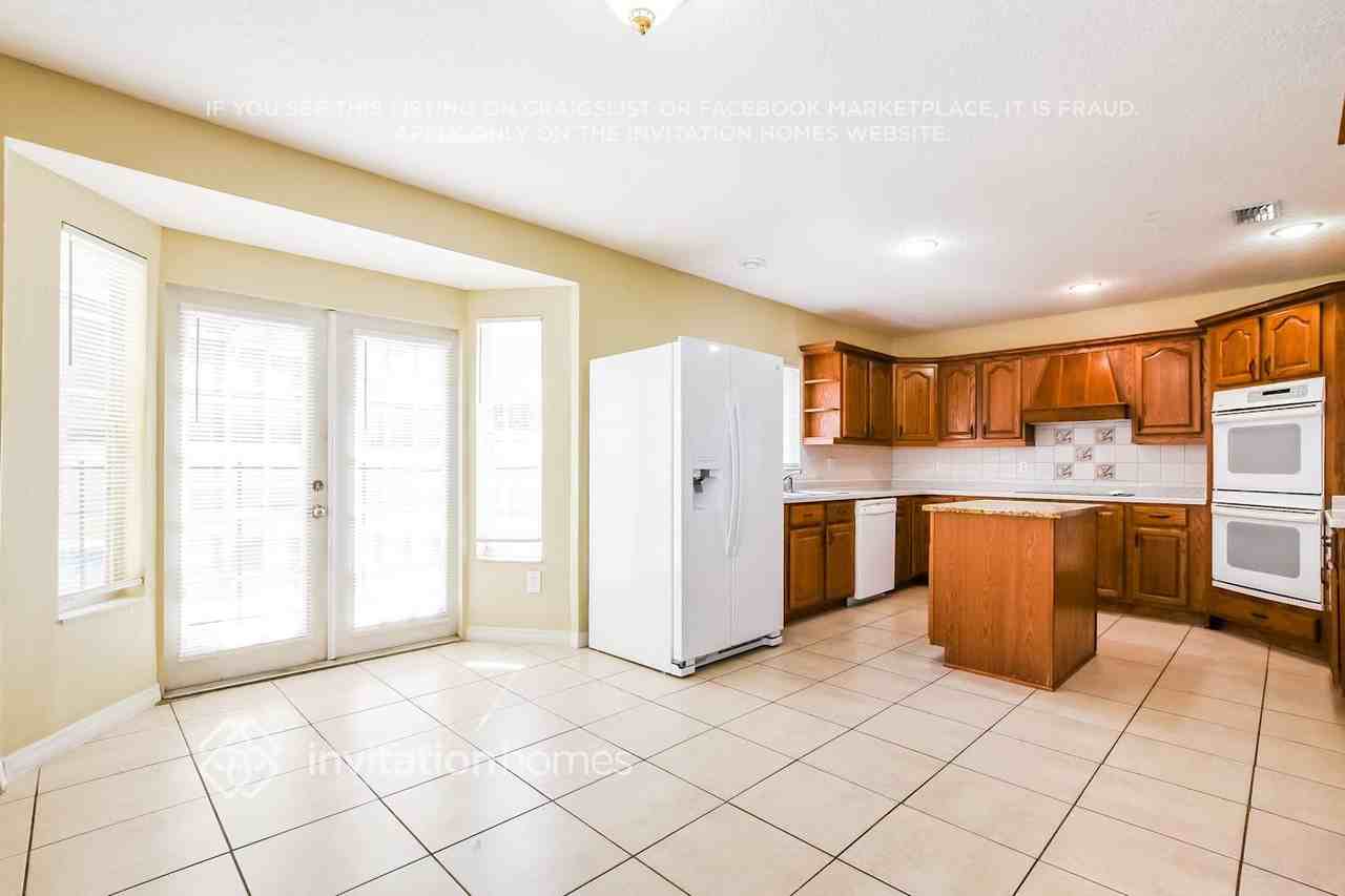 13697 Crystal River Dr - Photo 6 of 18