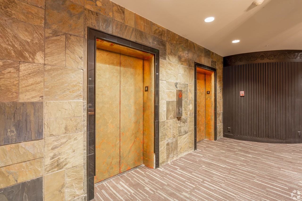 Ridpath Club Apartments - Photo 4 of 10