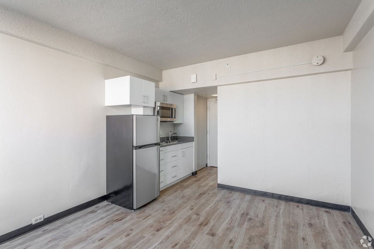 Ridpath Club Apartments - Photo 7 of 10