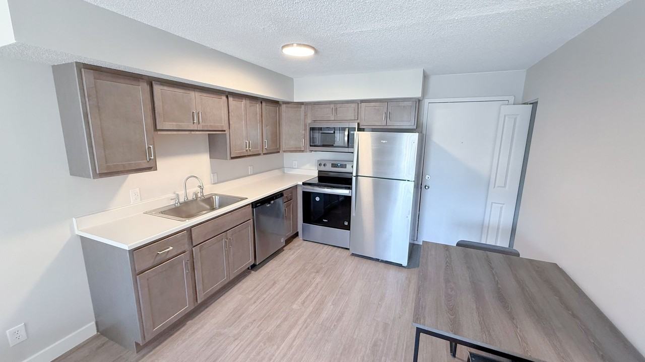 813 W Springfield - Photo 7 of 16