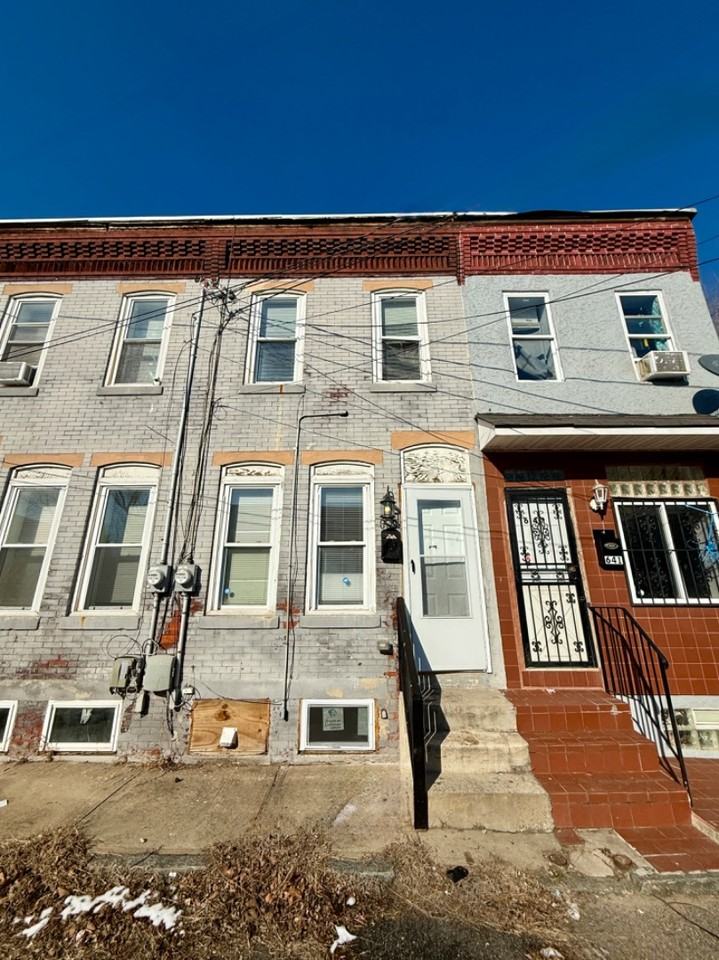 639 Cherrier Court Camden NJ 08103 - Photo 2 of 20