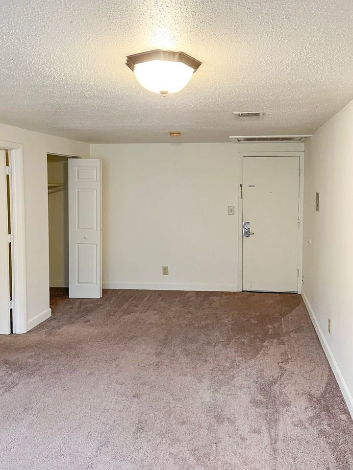 The Courts on Monon - Photo 7 of 48