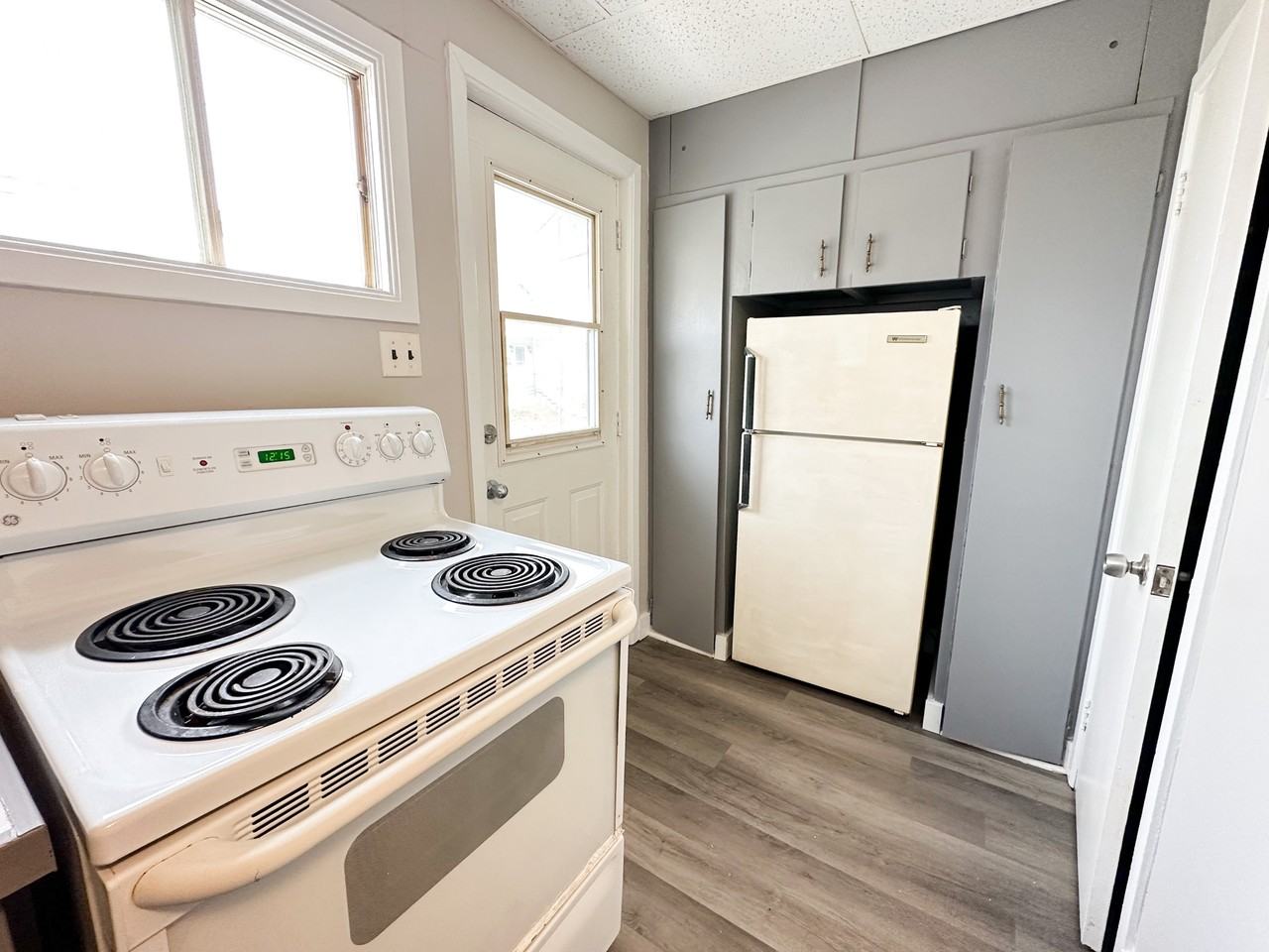 341 Prince St #341 - Photo 2 of 8