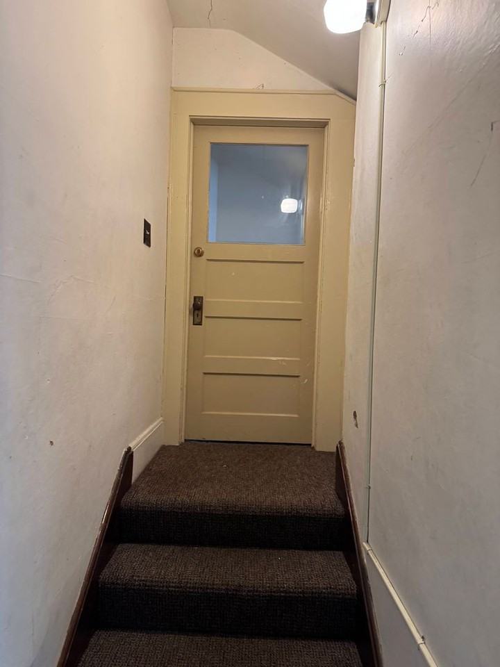 1418 Olive St #B - Photo 3 of 19