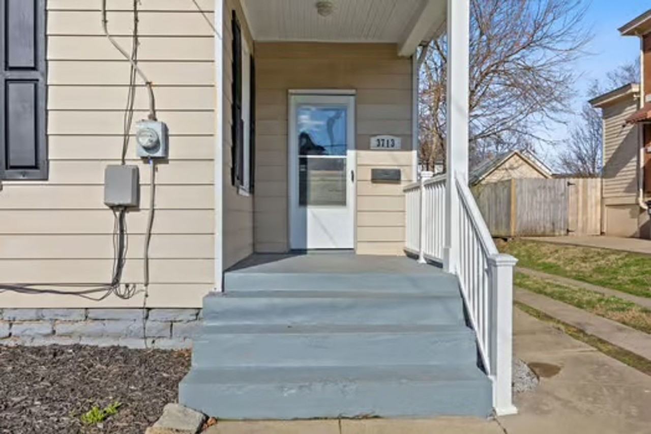3713 Lovell Ave - Photo 5 of 28