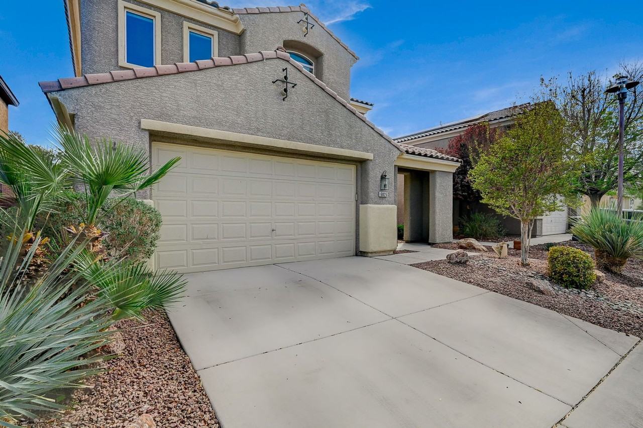 6825 Spessard Holland Ct - Photo 2 of 50