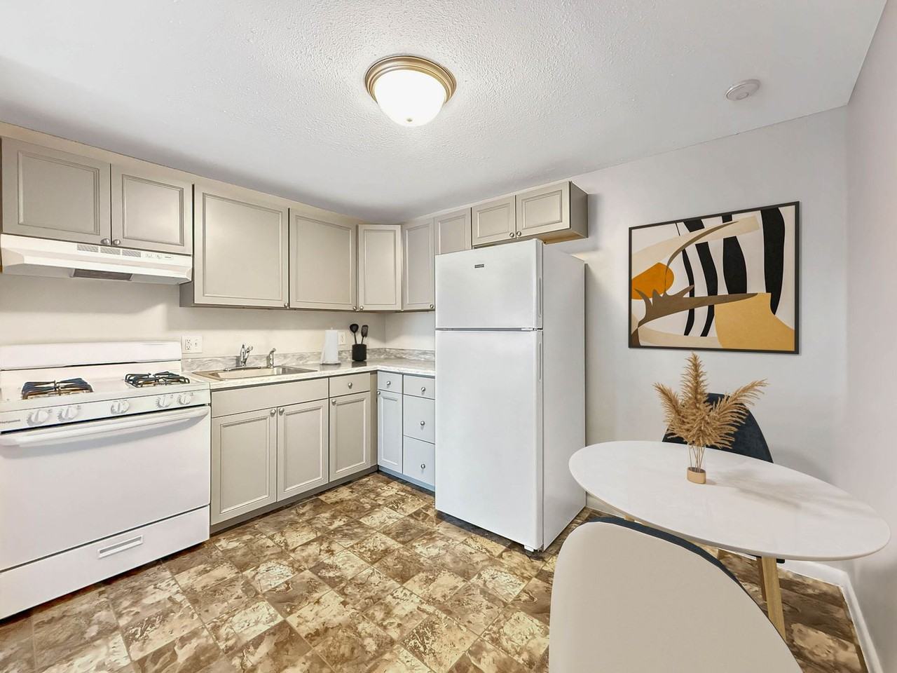 M1905 (Middlesex Gardens) - Photo 3 of 25