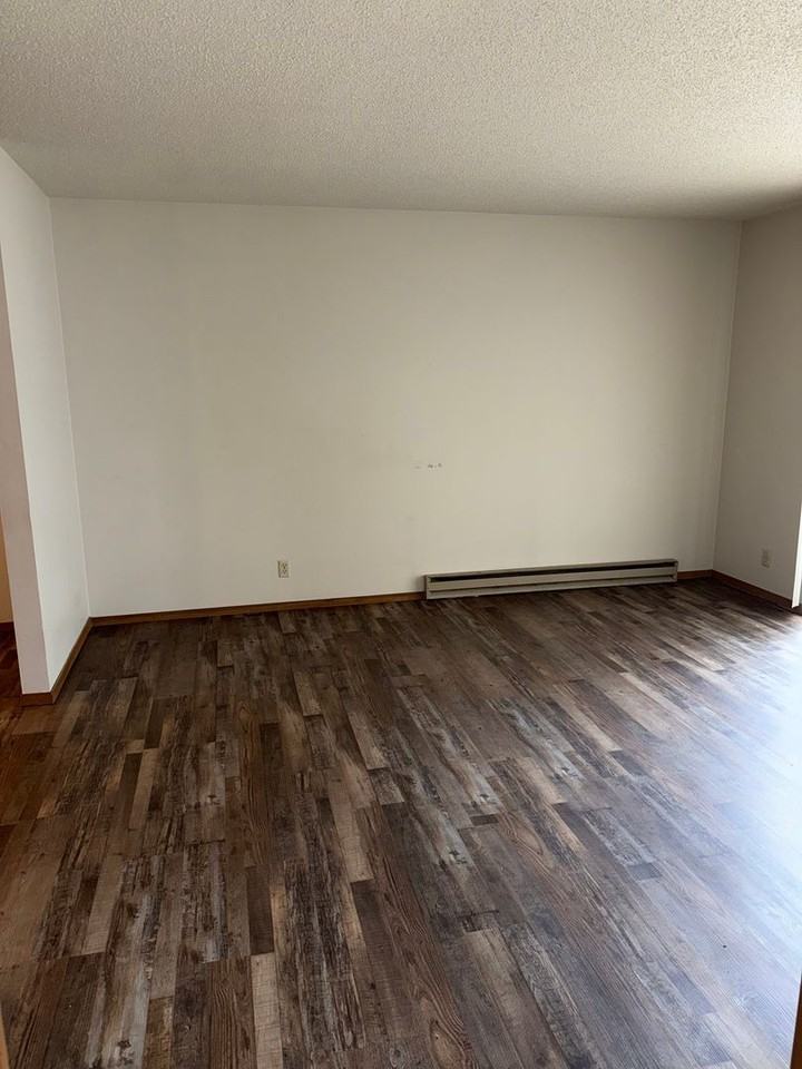 2319 Meadow - Photo 7 of 14