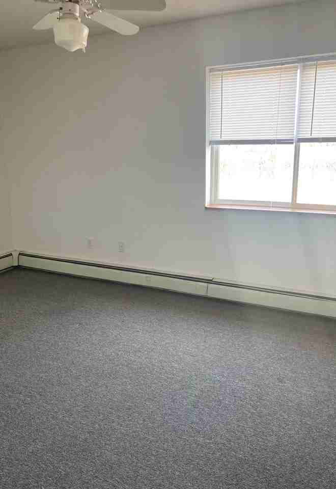 Valley Railroad Apartments - Photo 3 of 30