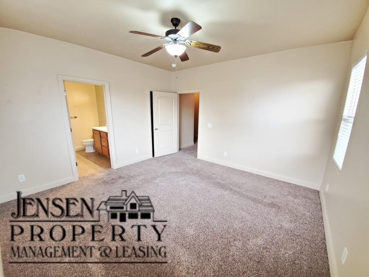 259 N 2940 E - Photo 2 of 30