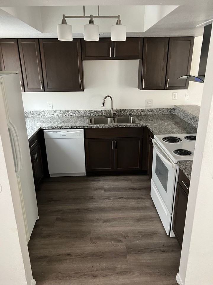 204 North Bruce Street #C - Photo 4 of 16