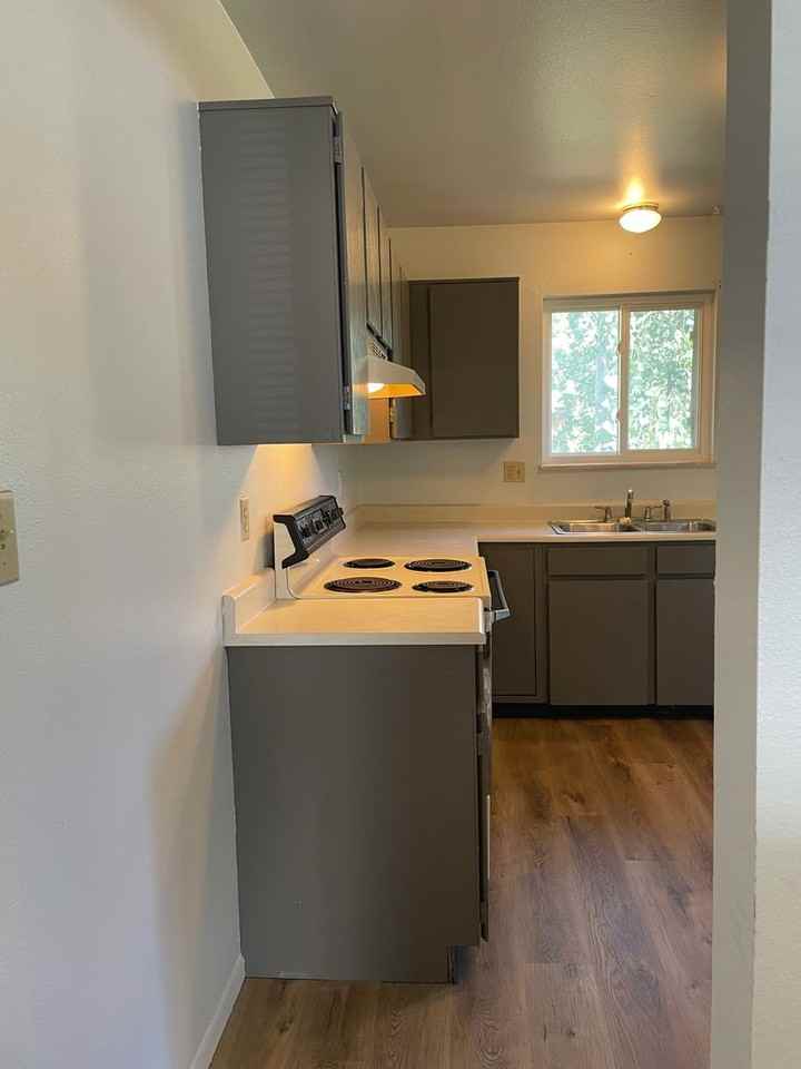 2143 Ryeland Ln - Photo 7 of 50