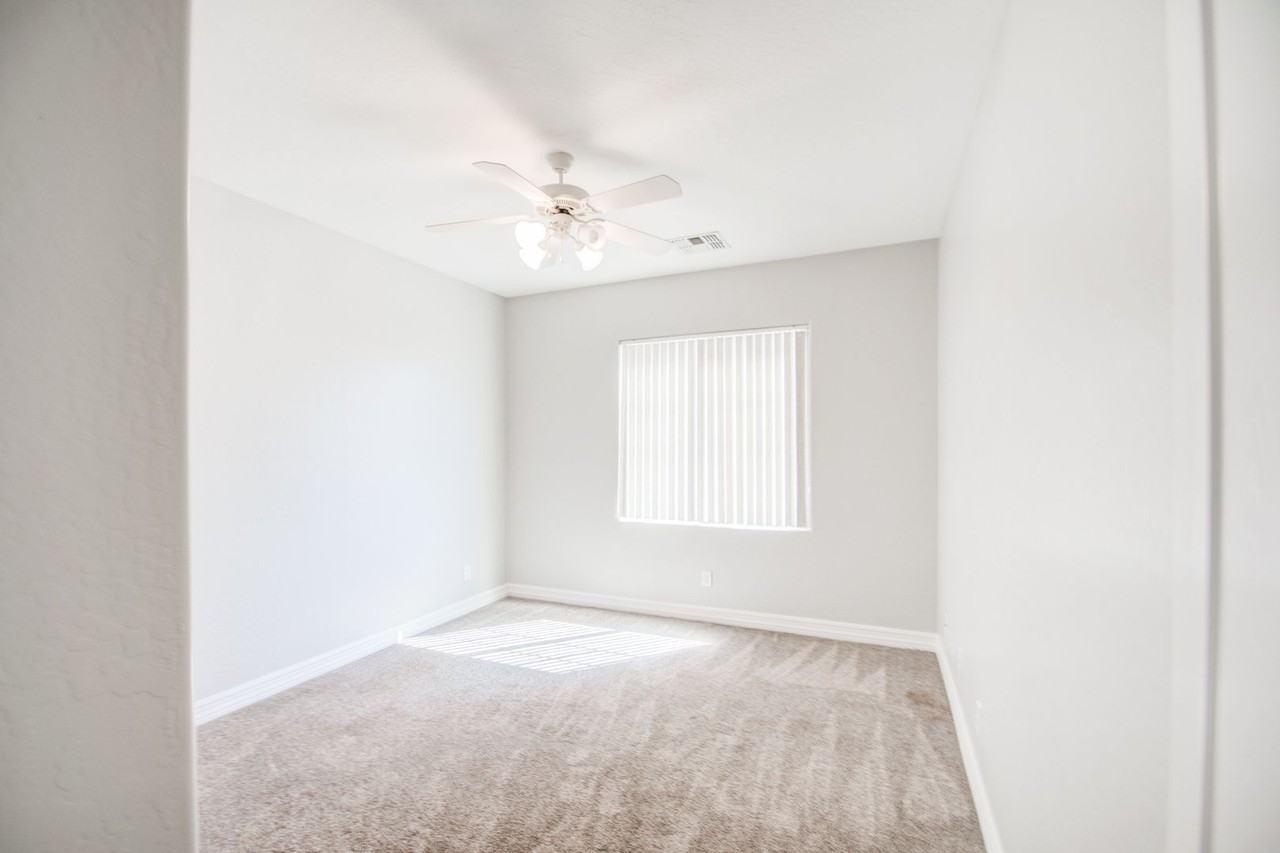 1360 E Hummingbird Ct - Photo 2 of 50