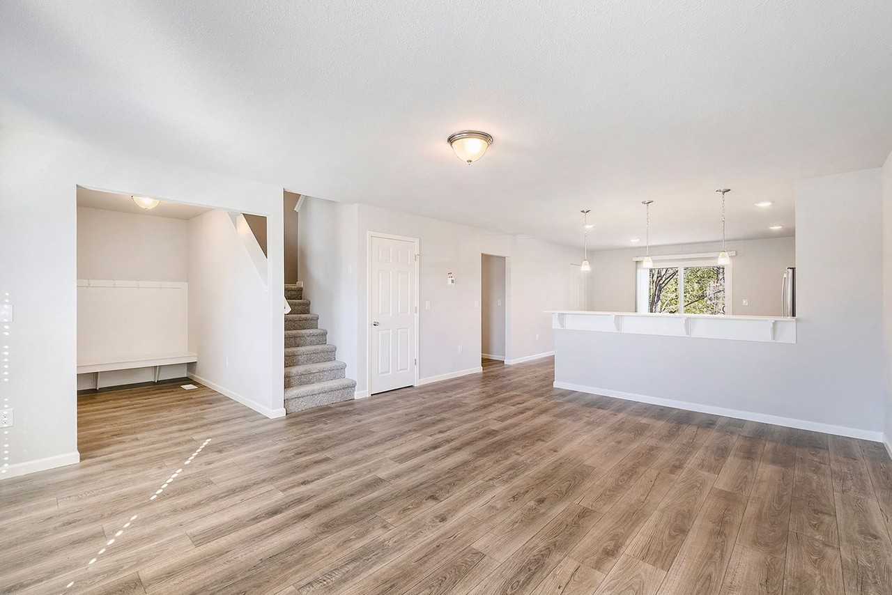 115 E Mason St - Photo 5 of 19