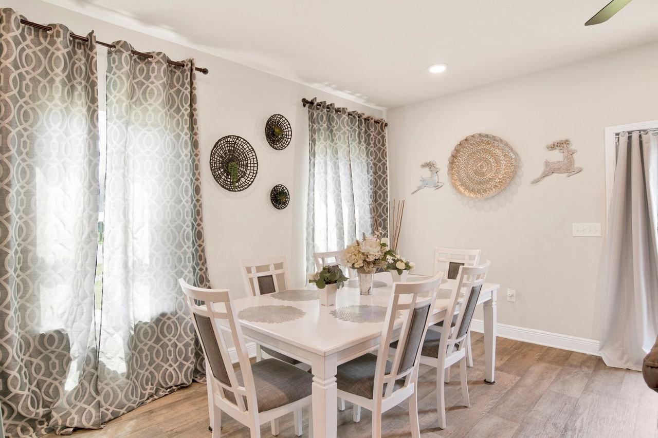 6001 Royal Port Ct - Photo 7 of 25