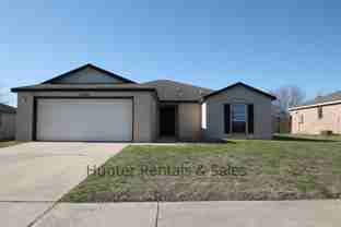 3400 Lakecrest Dr - Photo 1 of 1