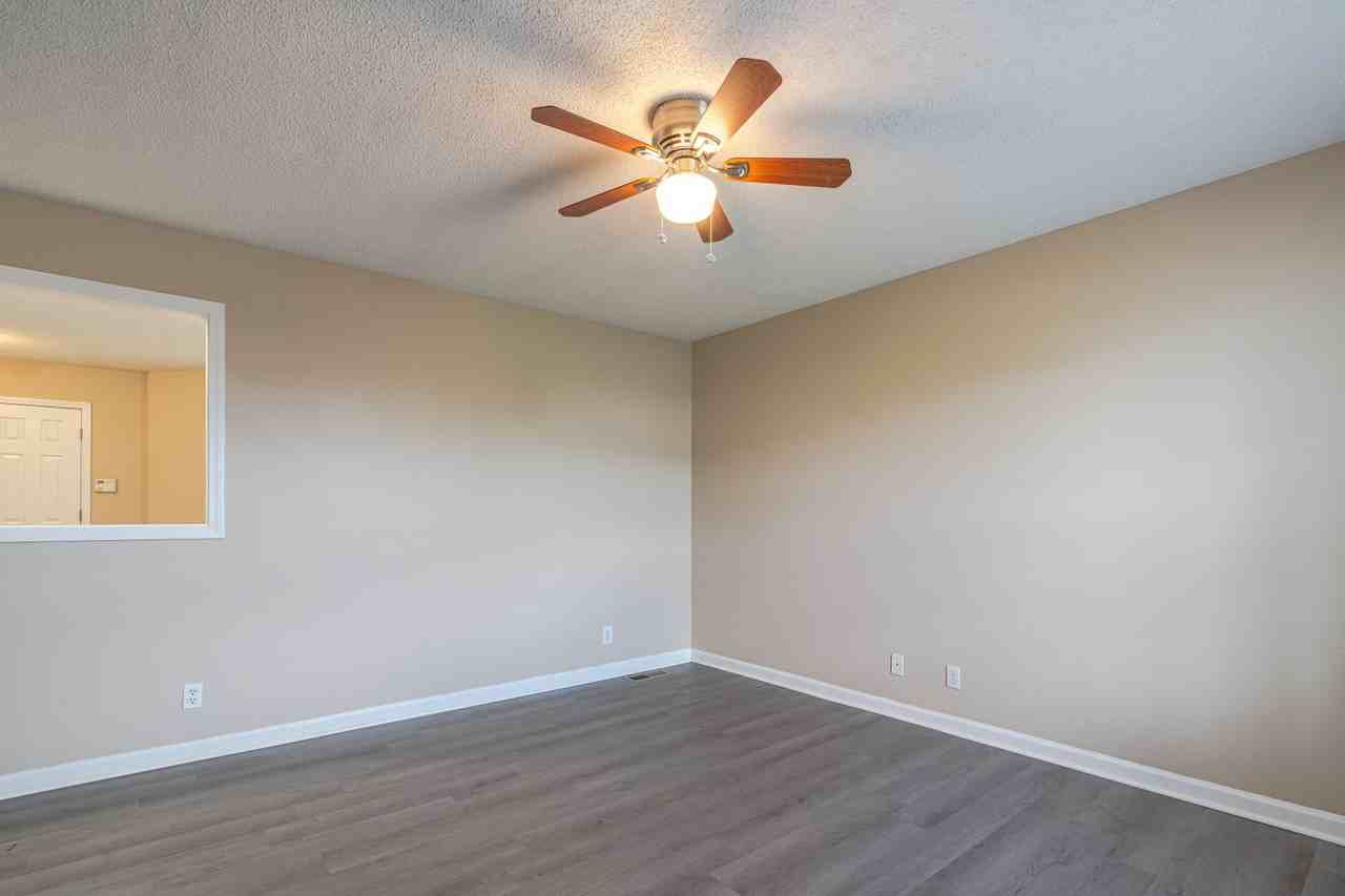 511 Potomac Dr - Photo 3 of 21