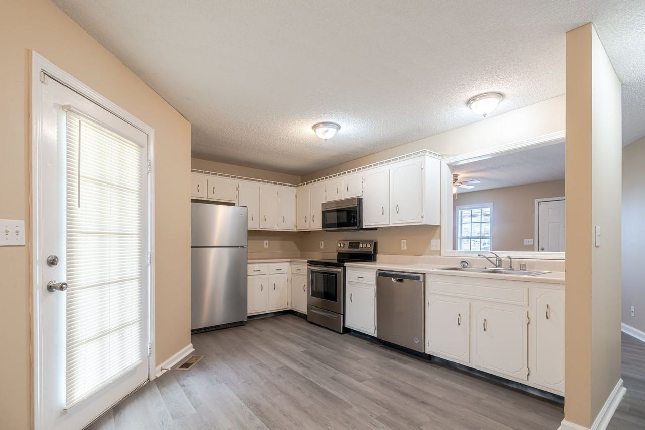 511 Potomac Dr - Photo 6 of 21