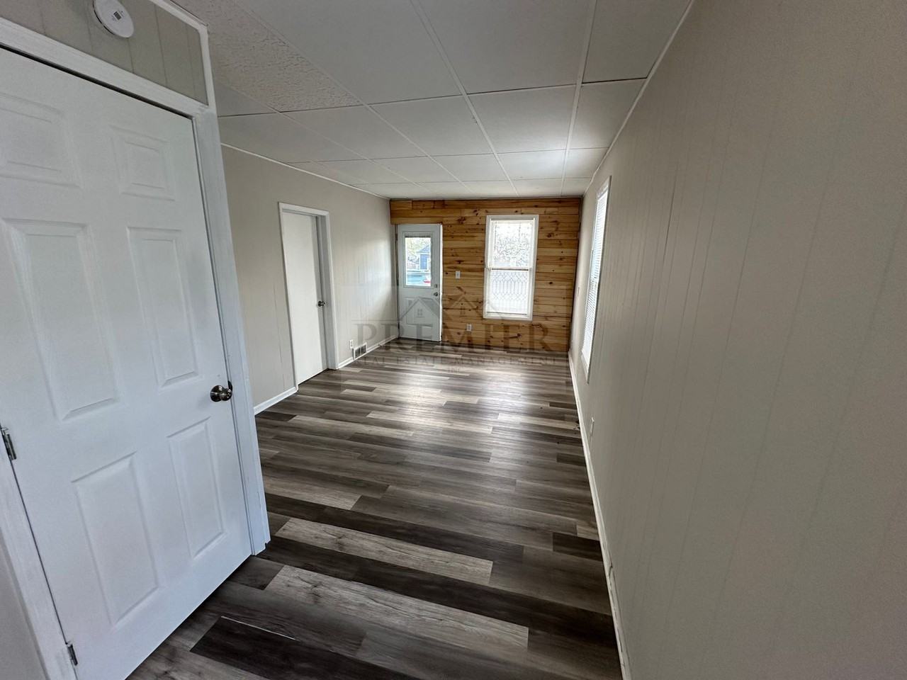 1222 S 40th St - Photo 3 of 16