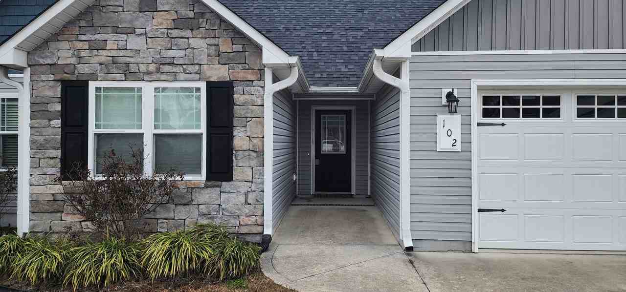 102 Chasity Way - Photo 2 of 28