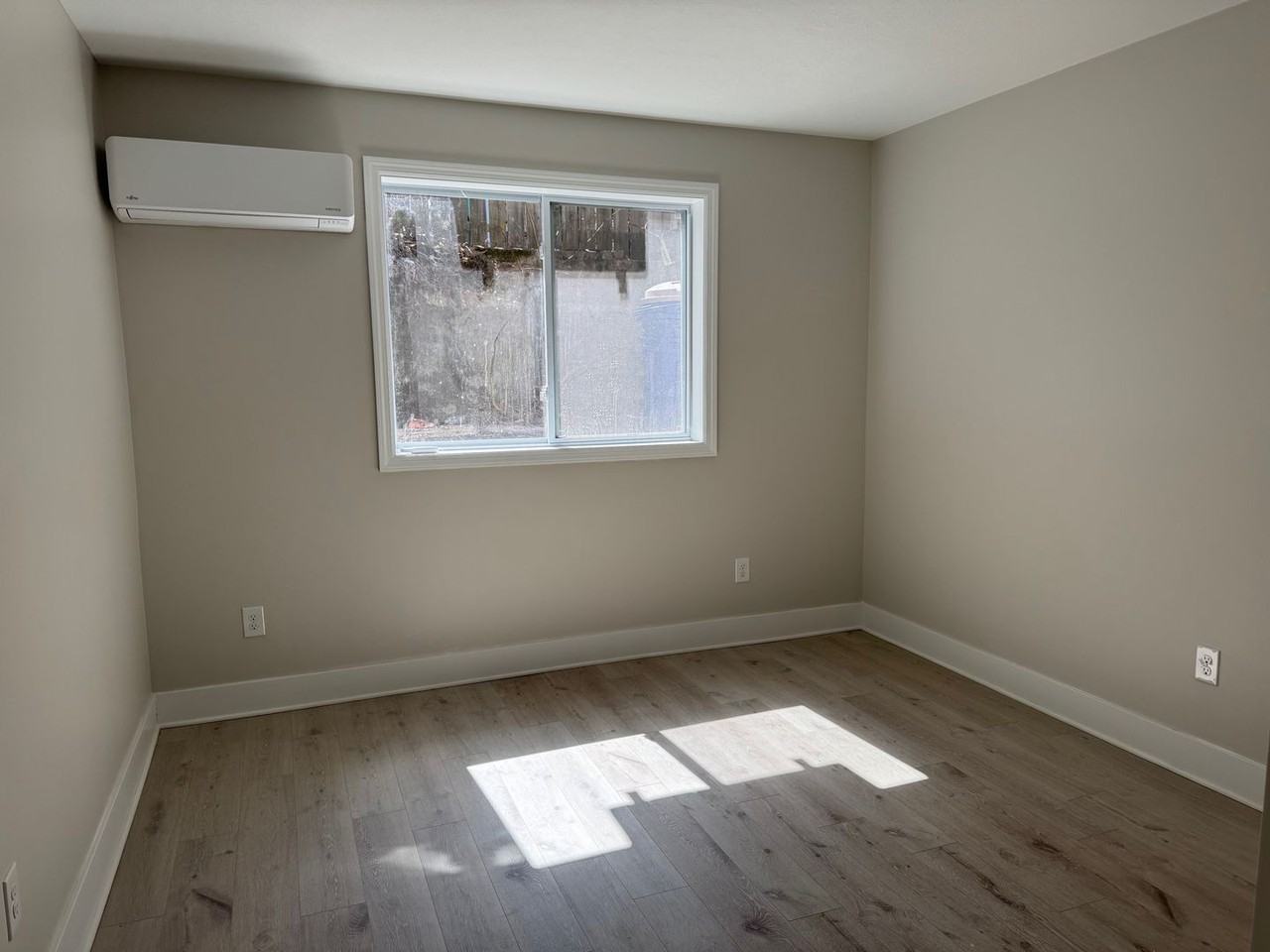 1110 Freyburg St - Photo 7 of 13