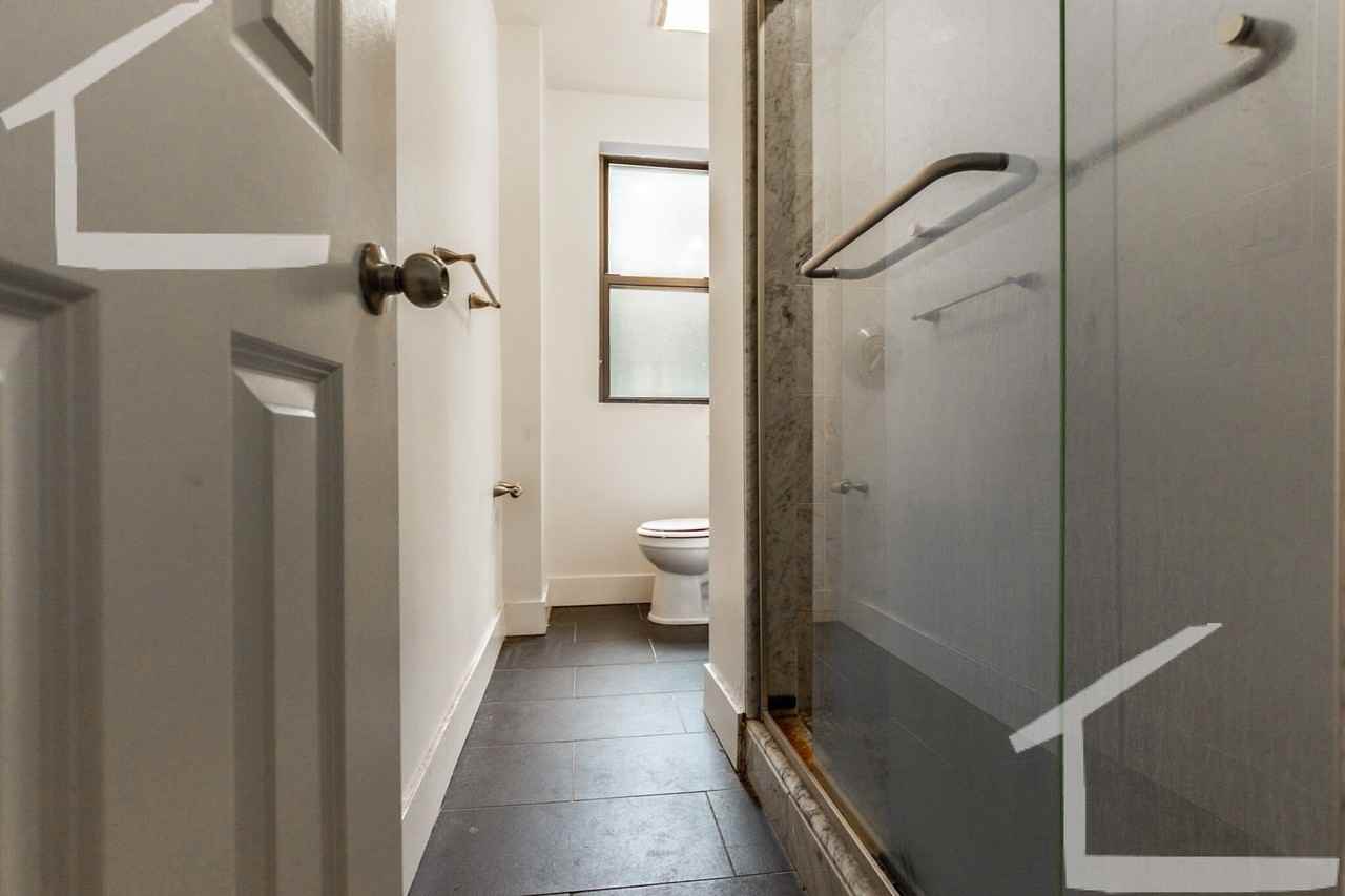 9 Peterborough St - Photo 7 of 10