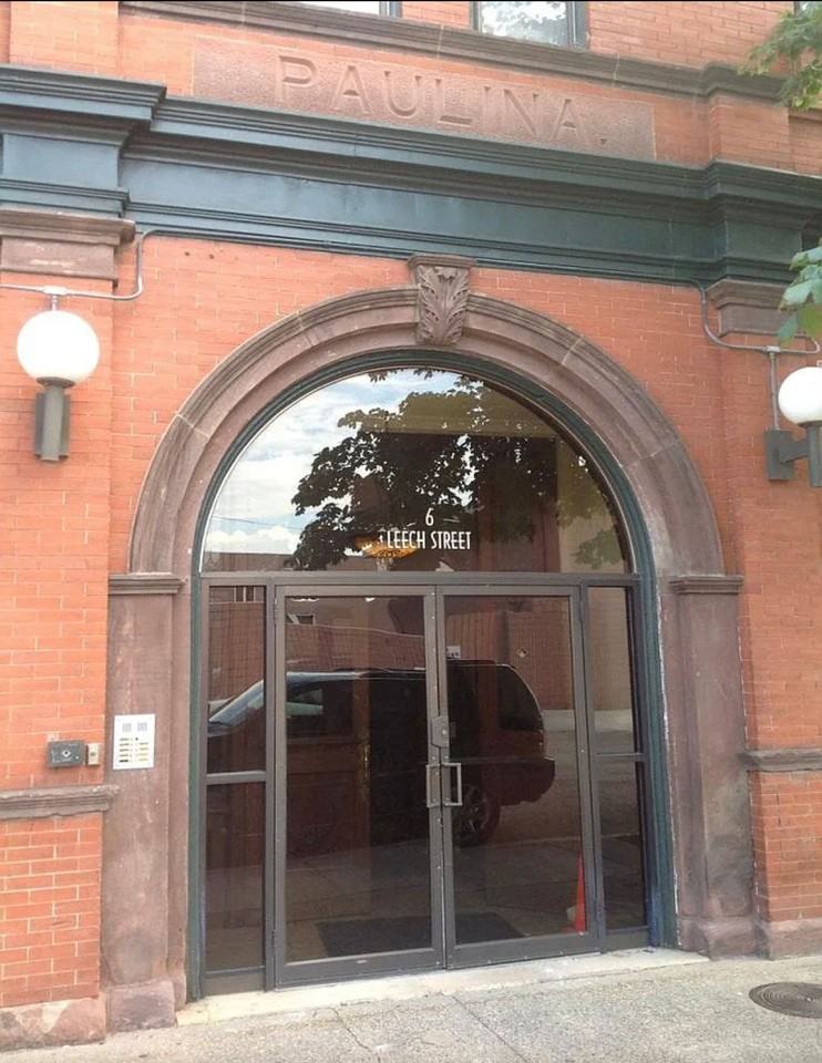 Historic building on West 7th and Grand in St. Paul - Photo 7 of 11