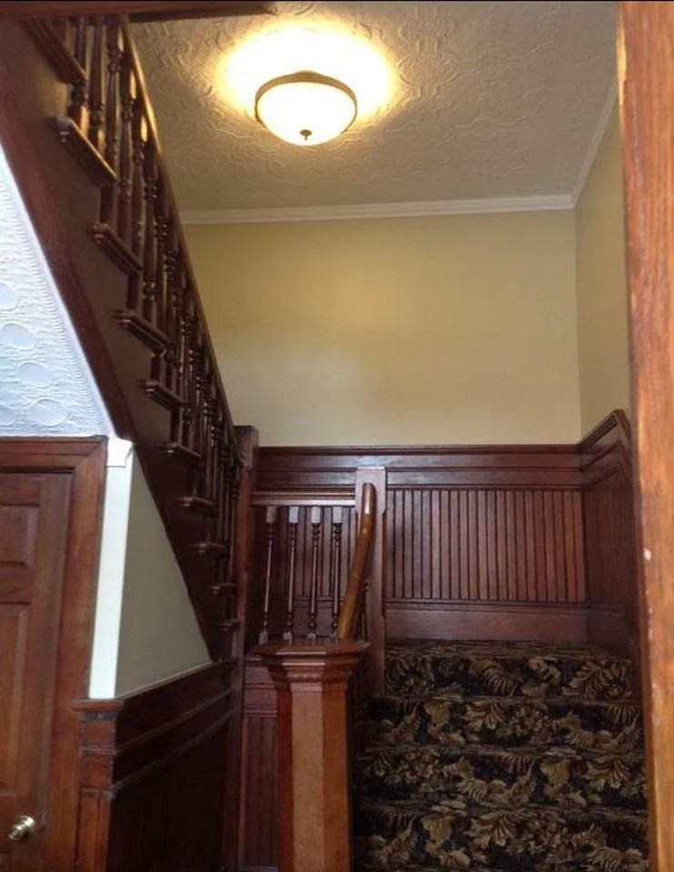 Historic building on West 7th and Grand in St. Paul - Photo 6 of 7