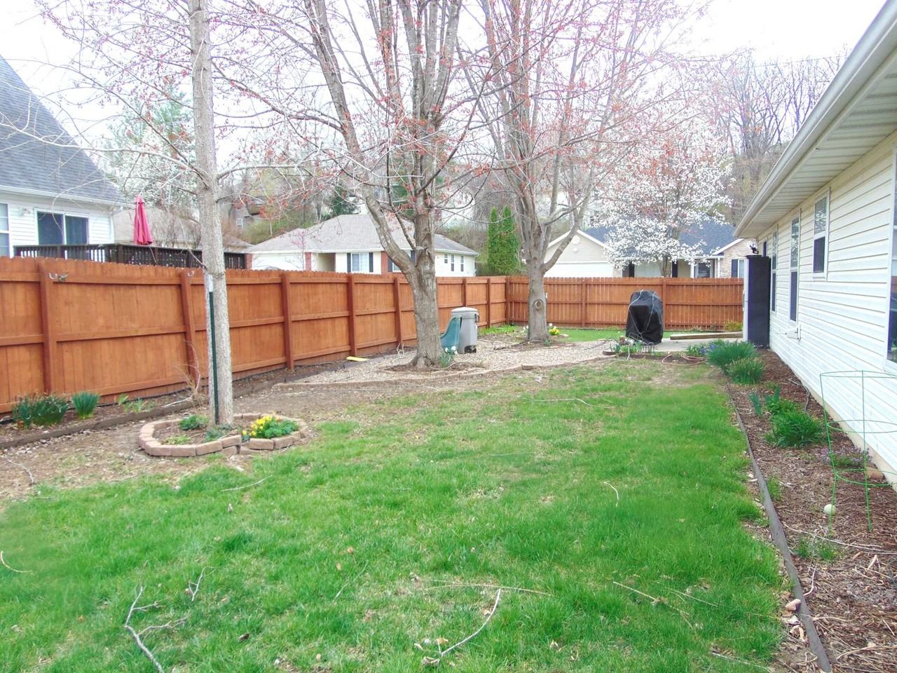 700 Boulder Dr - Photo 5 of 34