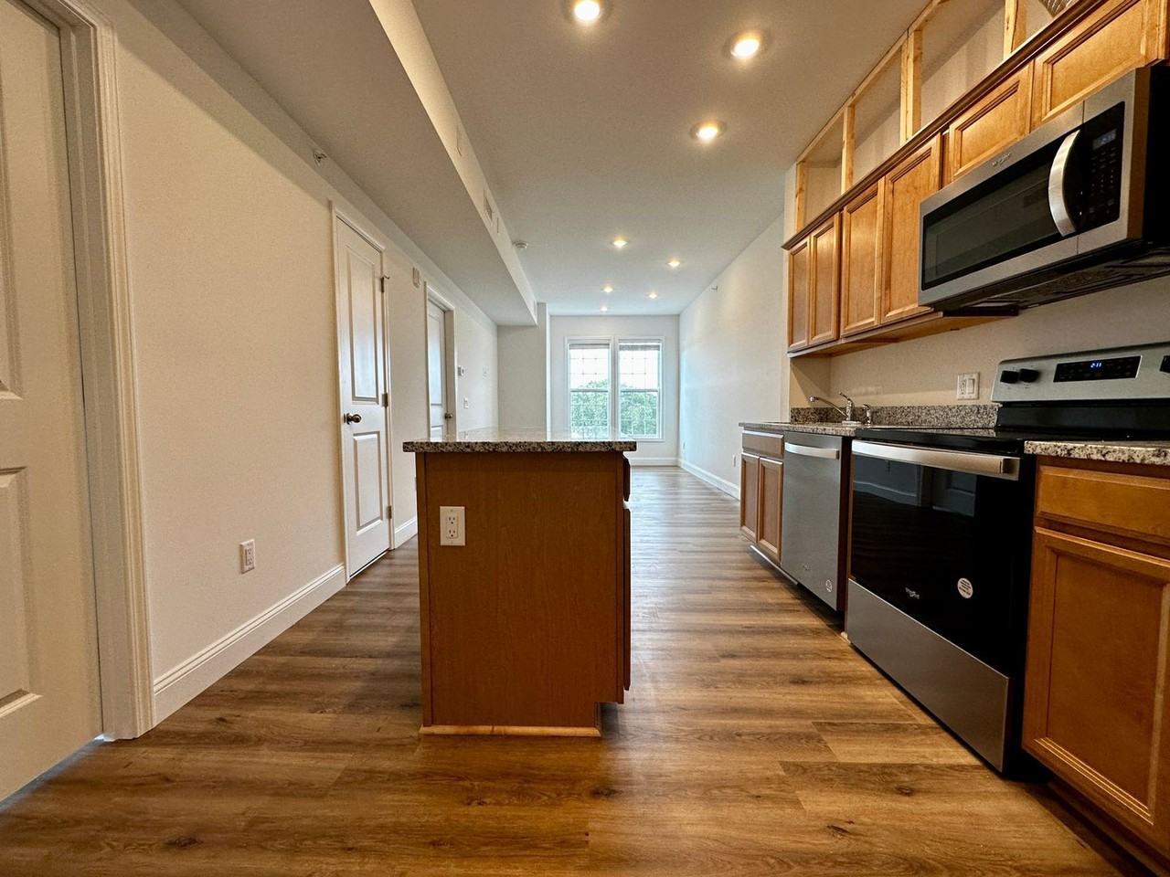 Valley College Park - Photo 3 of 43