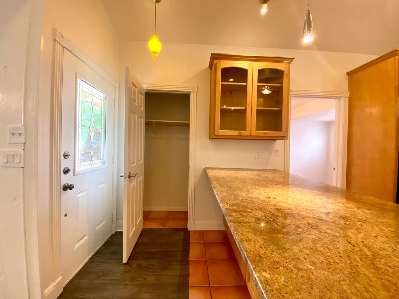 125 Frederick St - Photo 5 of 22