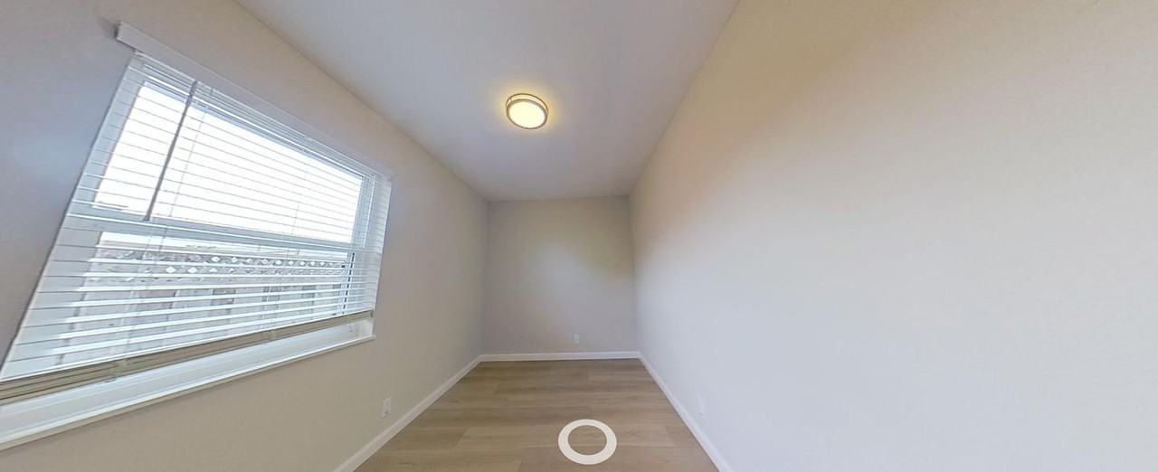 Spacious Hayward home with bright interiors and ideal location - Photo 7 of 16